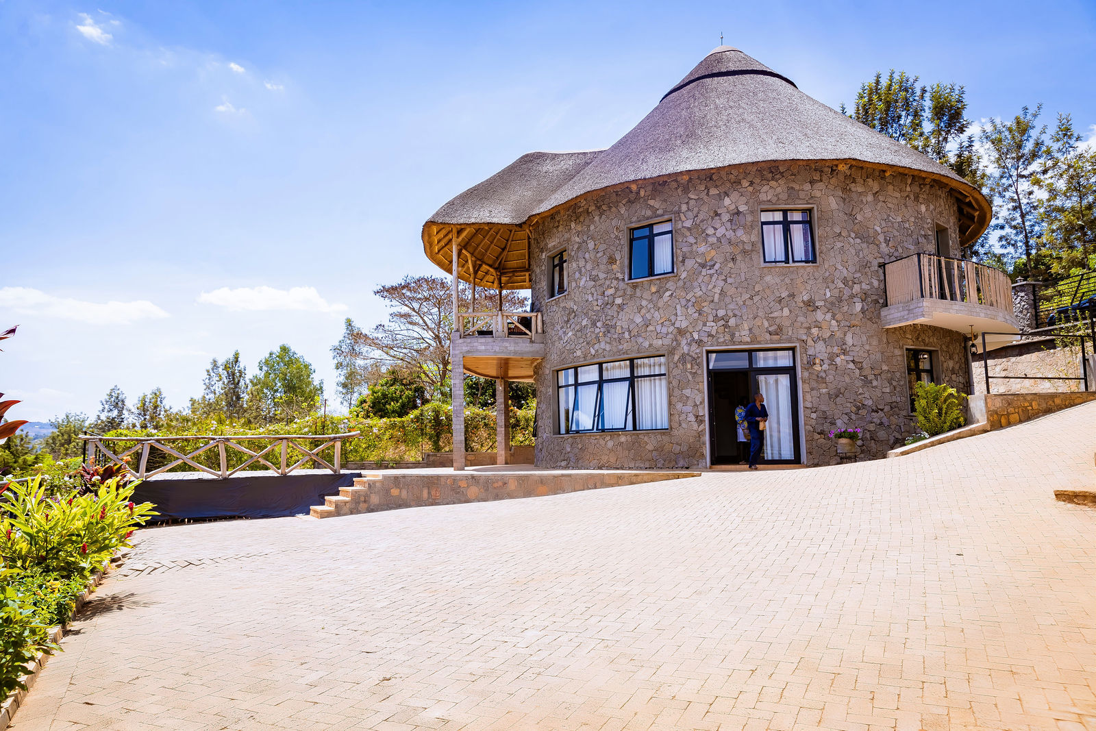 Ikigonyi Round House on Lake Muhazi